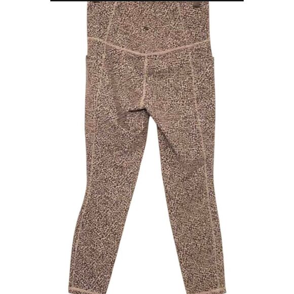 ATHLETA Saluation stash pocket Textured 7/8 Tight Size Small - Picture 3 of 3